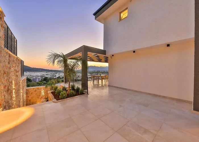 Vila 3 Bedroom Luxury Villa, Private Pool, Near Kalkan *