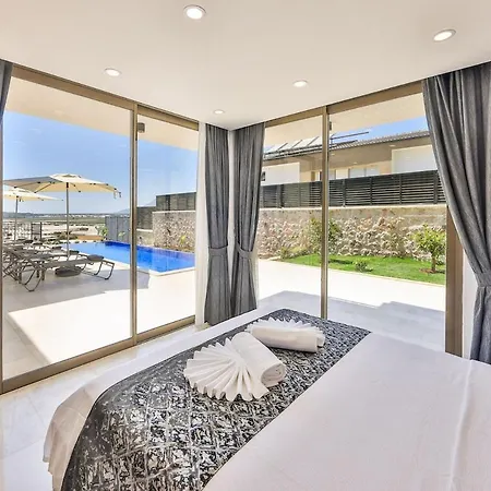 3 Bedroom Luxury Villa, Private Pool, Near Kalkan Вилла